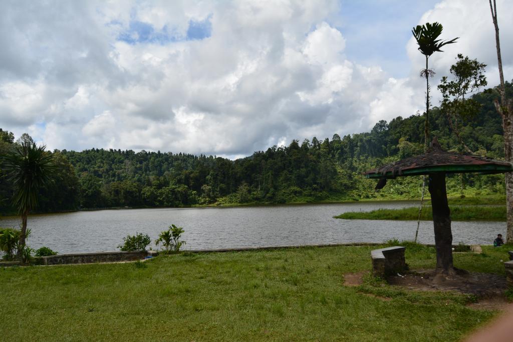 Augusta Sukabumi Hotel Eksteriør billede