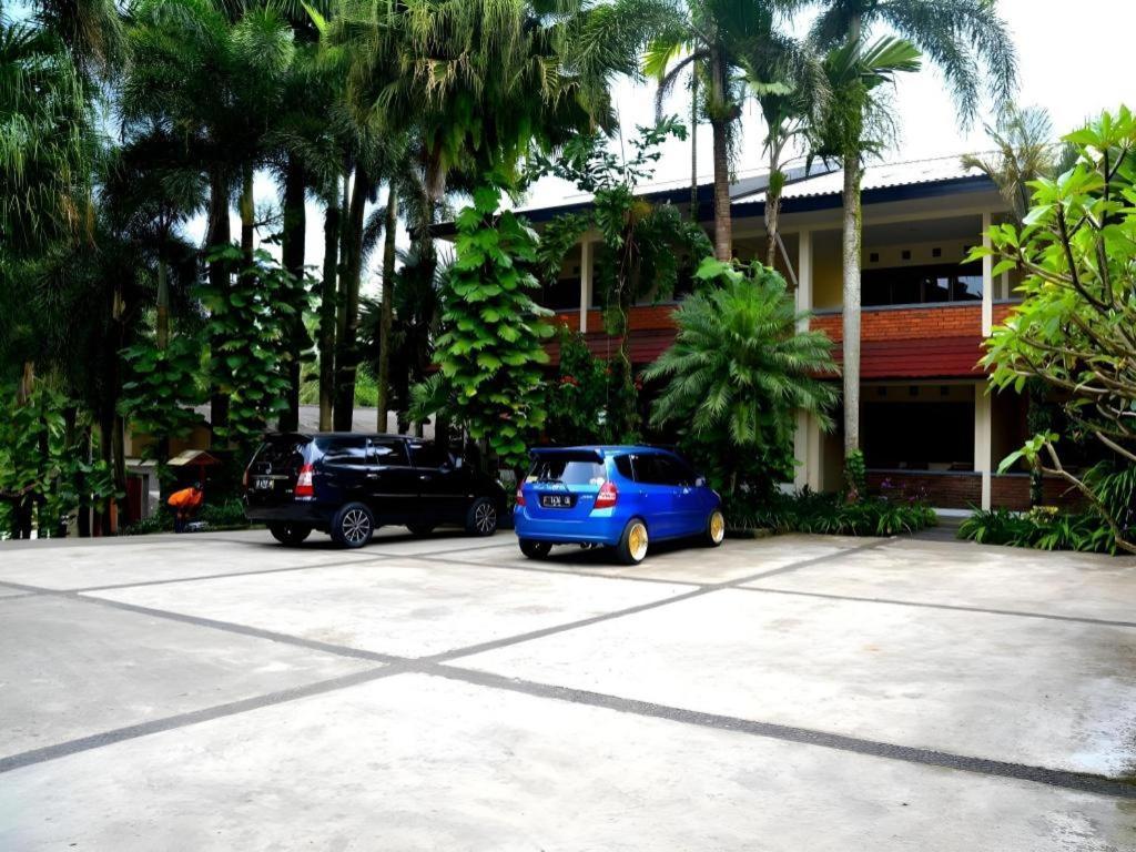 Augusta Sukabumi Hotel Eksteriør billede