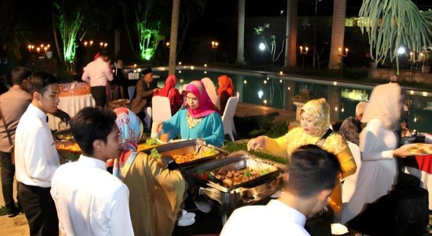 Augusta Sukabumi Hotel Eksteriør billede