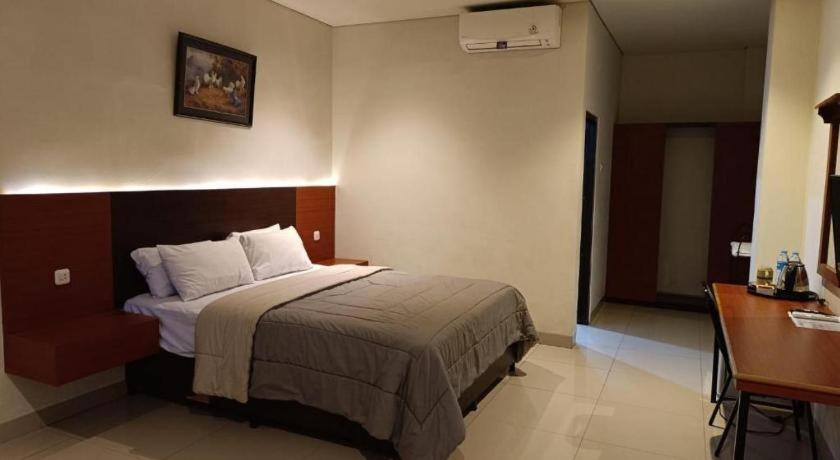Augusta Sukabumi Hotel Eksteriør billede