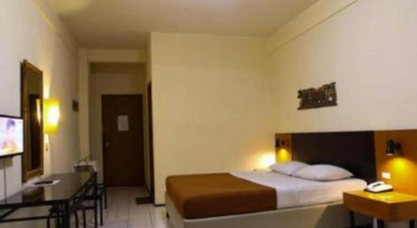 Augusta Sukabumi Hotel Eksteriør billede