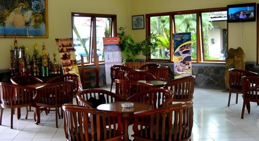 Augusta Sukabumi Hotel Eksteriør billede