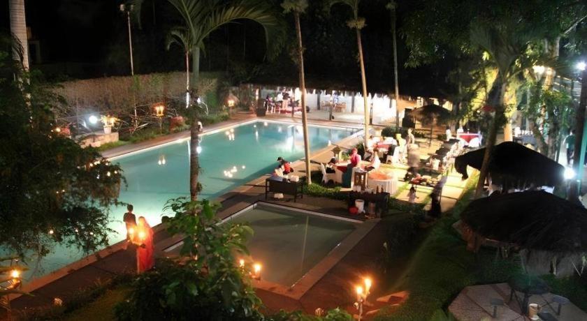 Augusta Sukabumi Hotel Eksteriør billede